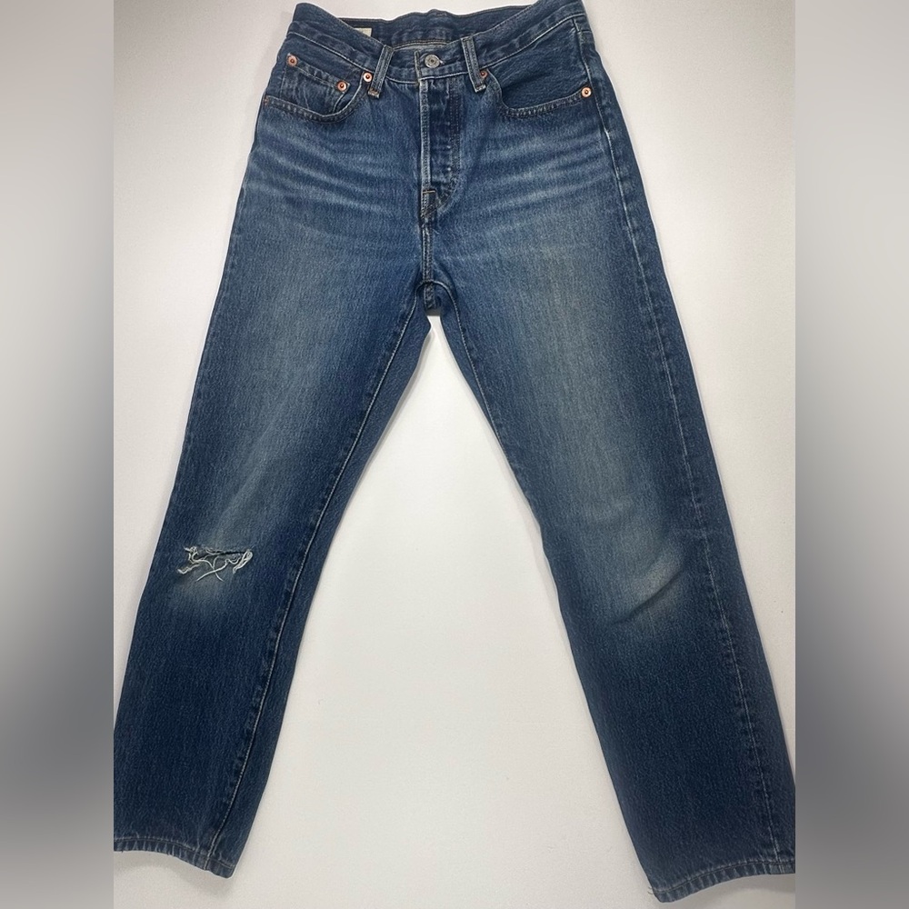 Levi’s Women’s Premium Large E 501’s Jeans. W24 L28 High Rise Button Fly.